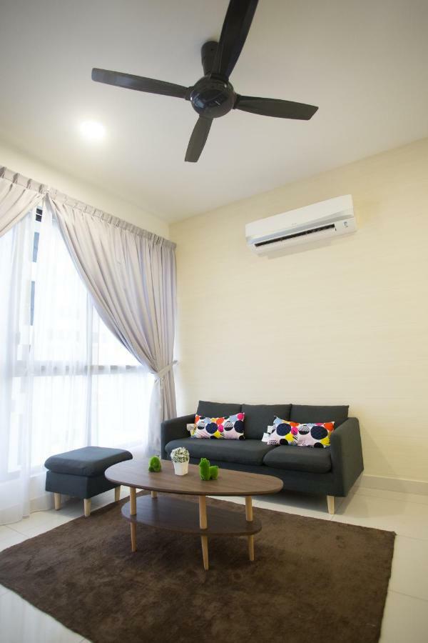 Econest Apartment By The One - Educity Nusajaya Nusajaya  Exterior photo